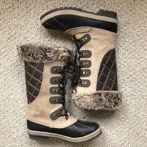 NEVER WORN Winter Boots Size 9